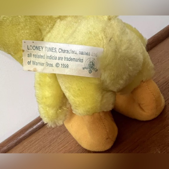 Tweety Bird 13” Plush Looney Tunes Six Flags Theme Parks Warner Bros Yellow READ - Picture 4 of 13
